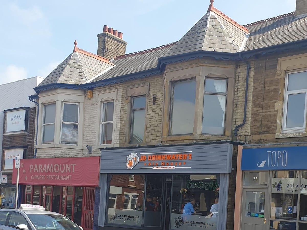 JD Drinkwaters Ale House frontage on Highfield Road in Blackpool