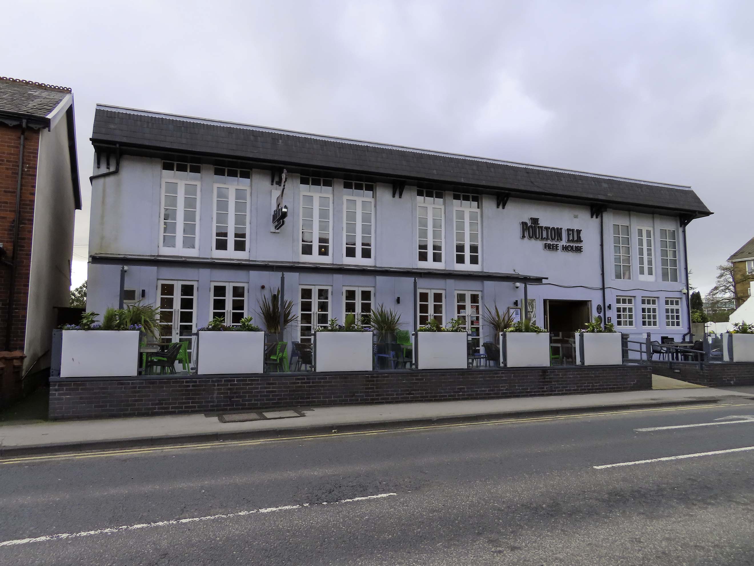 The Poulton Elk on Hardhorn Road in Poulton-le-Fylde